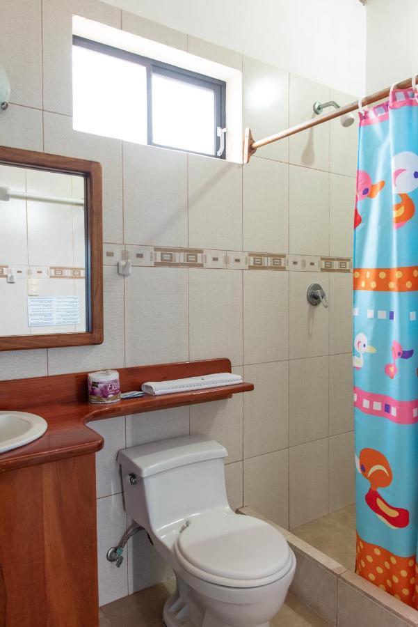 Hotel La Gran Tortuga - ᯤ Starlink Puerto Villamil Buitenkant foto