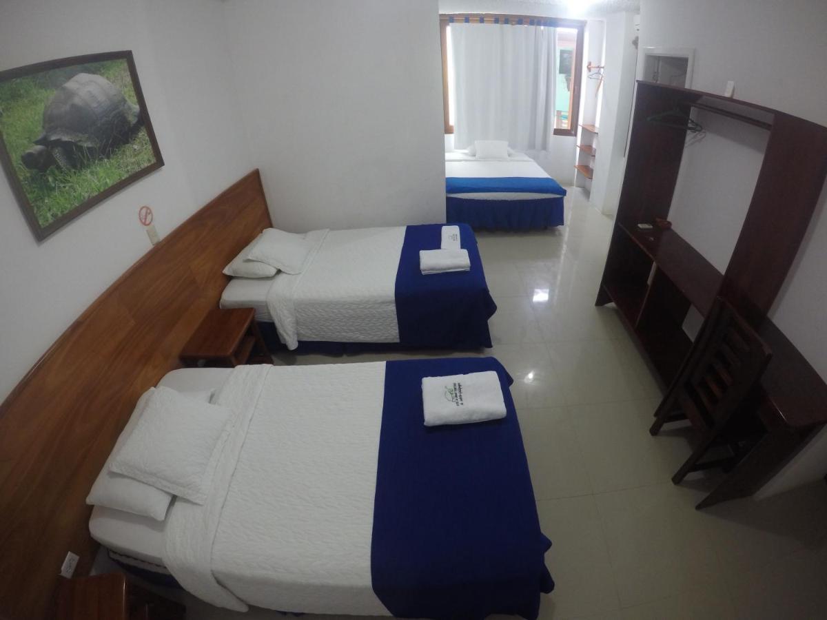 Hotel La Gran Tortuga - ᯤ Starlink Puerto Villamil Buitenkant foto