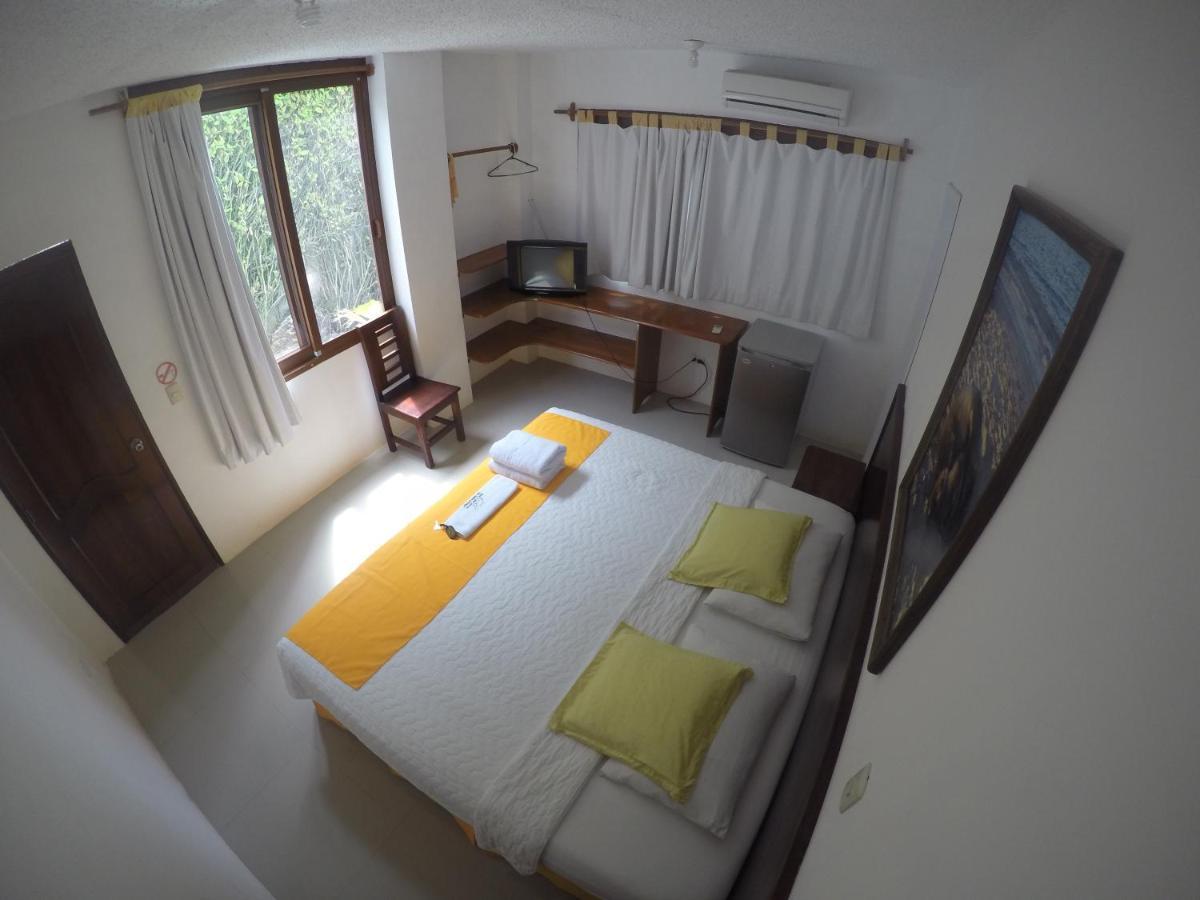Hotel La Gran Tortuga - ᯤ Starlink Puerto Villamil Buitenkant foto