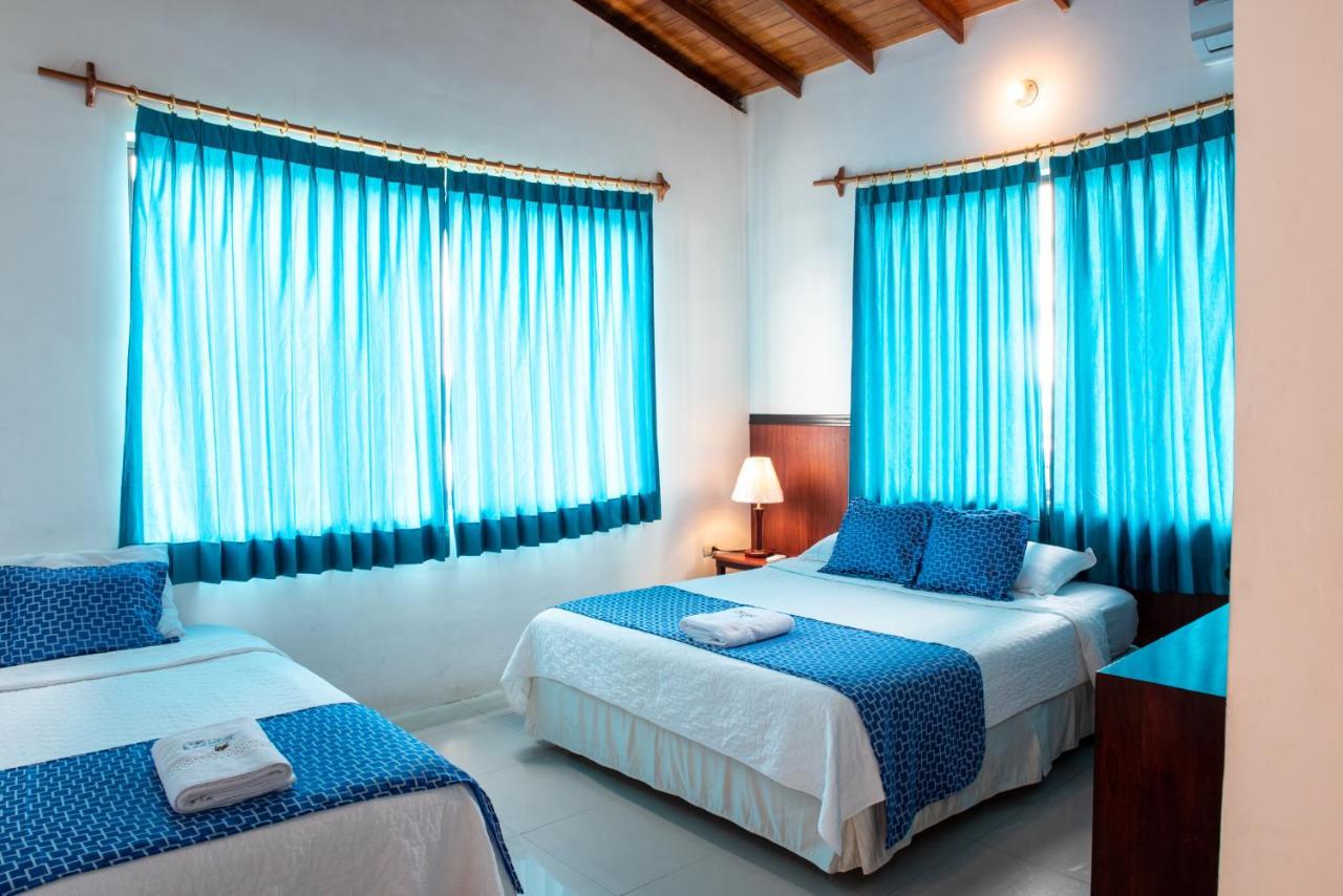 Hotel La Gran Tortuga - ᯤ Starlink Puerto Villamil Buitenkant foto