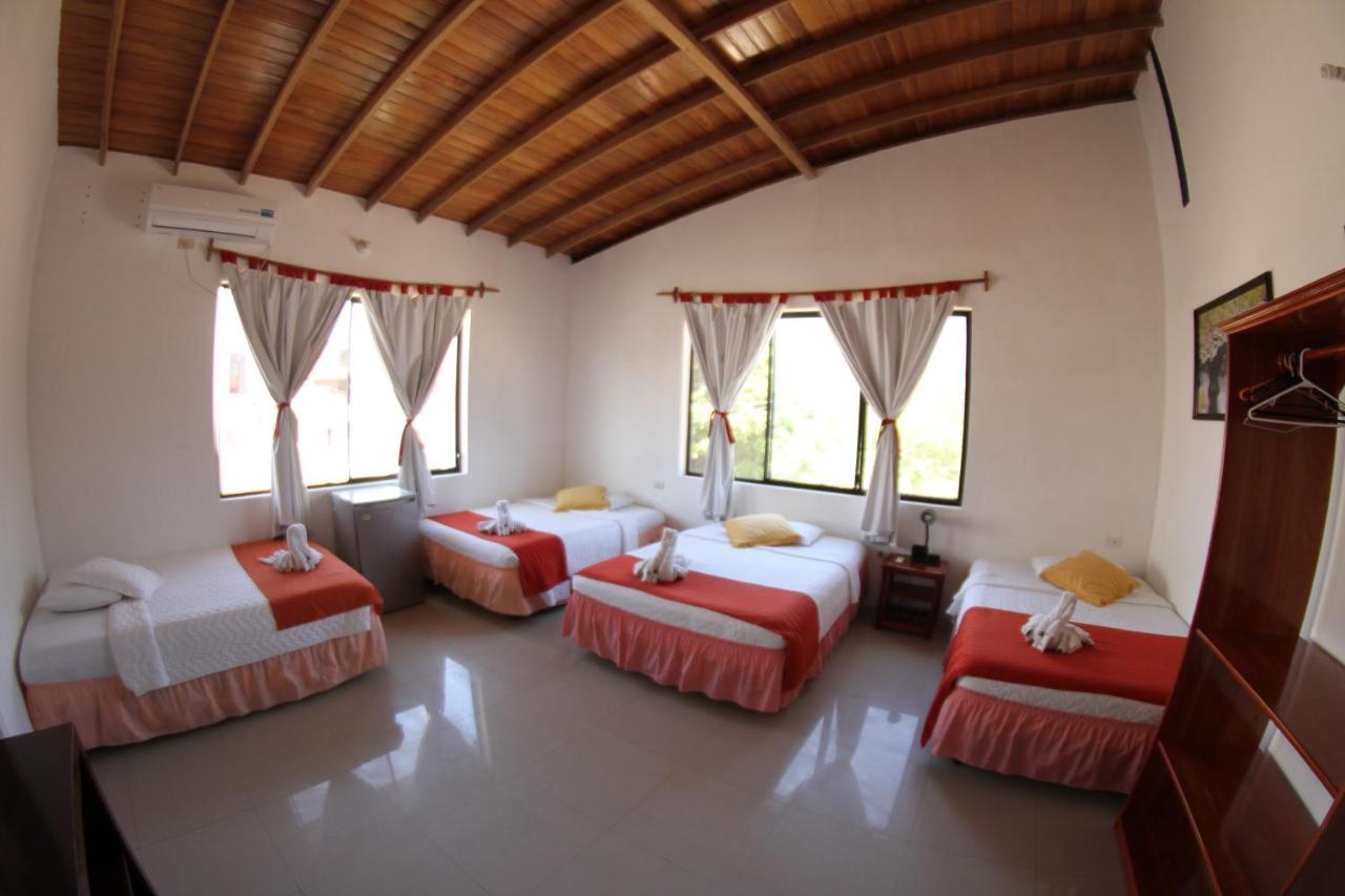 Hotel La Gran Tortuga - ᯤ Starlink Puerto Villamil Buitenkant foto