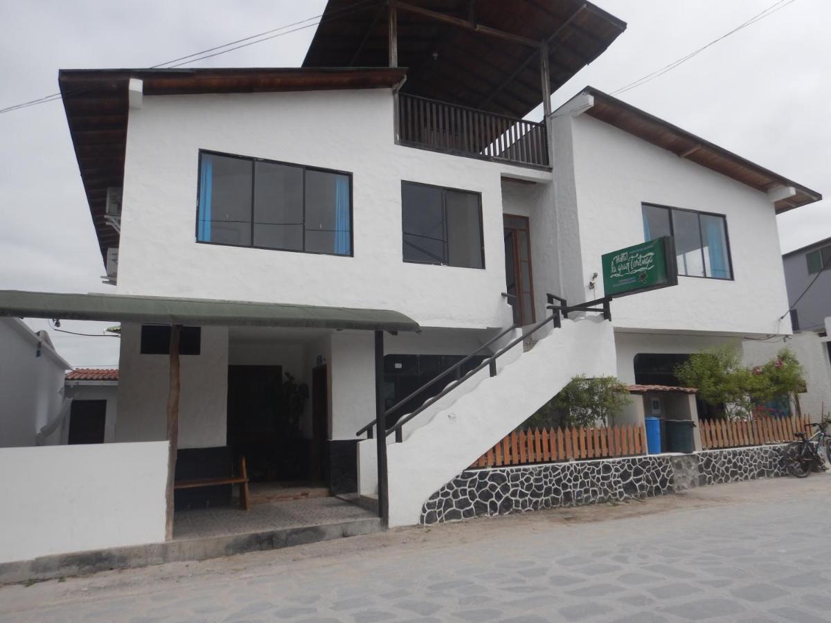 Hotel La Gran Tortuga - ᯤ Starlink Puerto Villamil Buitenkant foto