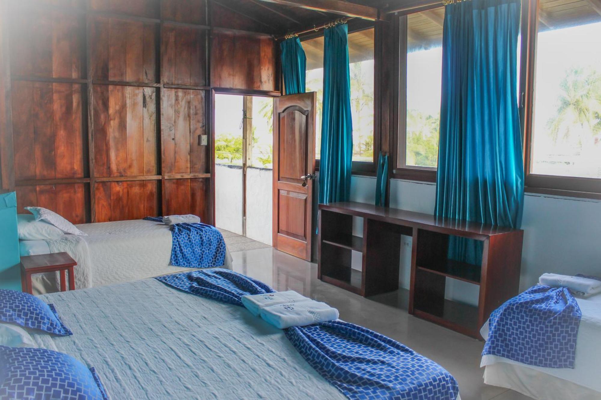 Hotel La Gran Tortuga - ᯤ Starlink Puerto Villamil Buitenkant foto