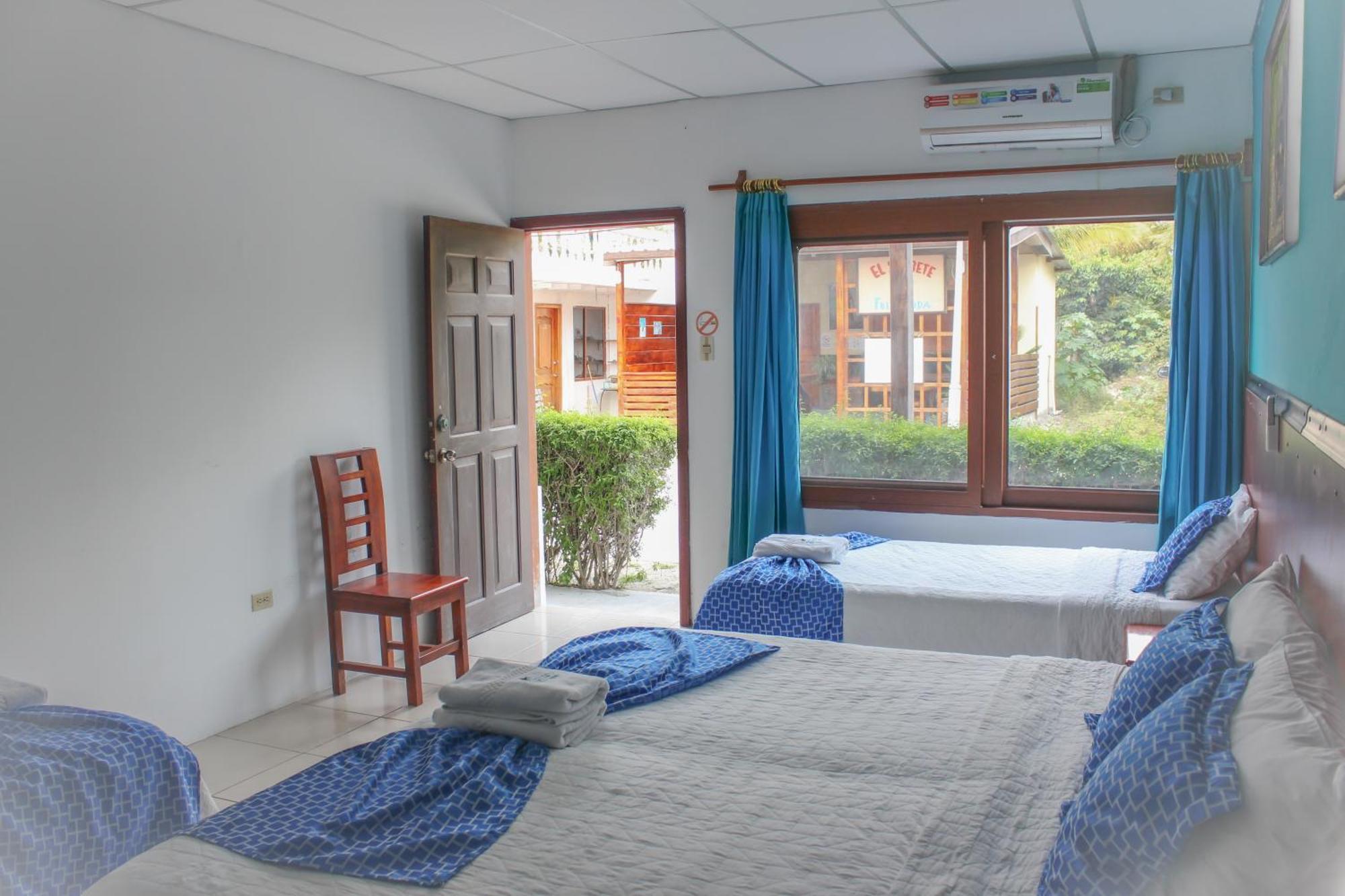 Hotel La Gran Tortuga - ᯤ Starlink Puerto Villamil Buitenkant foto