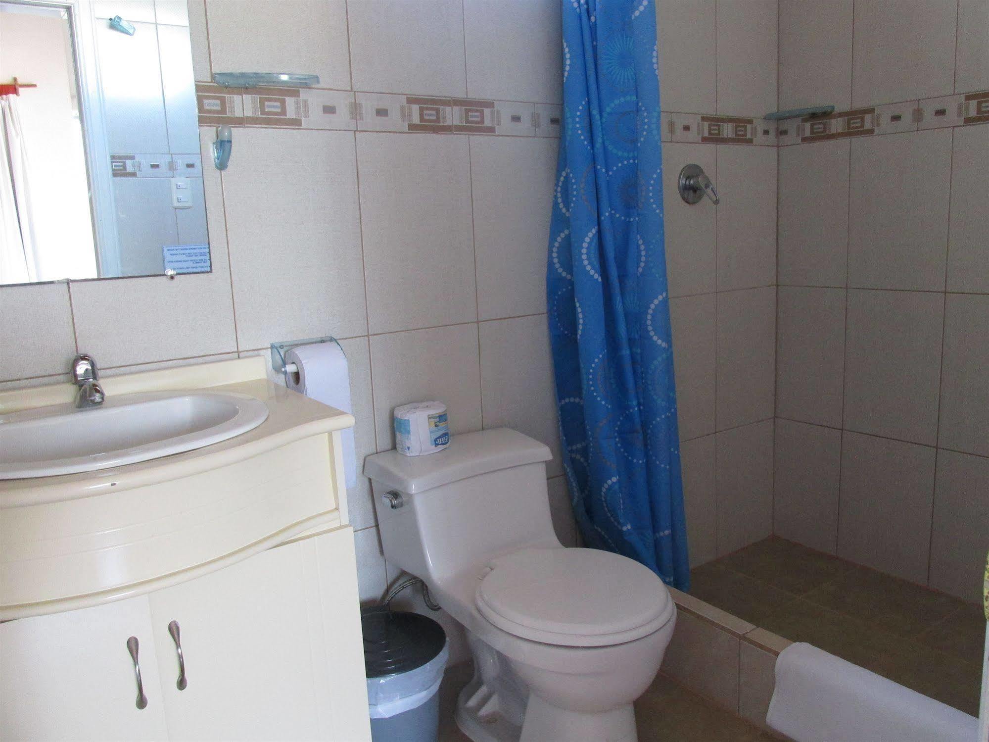 Hotel La Gran Tortuga - ᯤ Starlink Puerto Villamil Buitenkant foto
