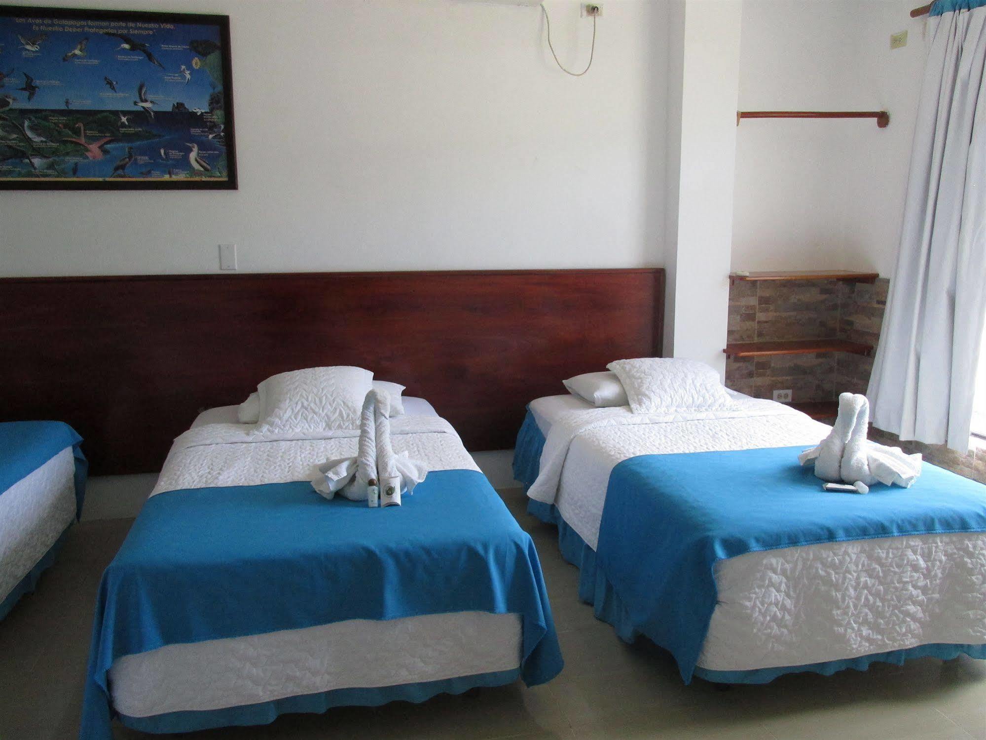 Hotel La Gran Tortuga - ᯤ Starlink Puerto Villamil Buitenkant foto
