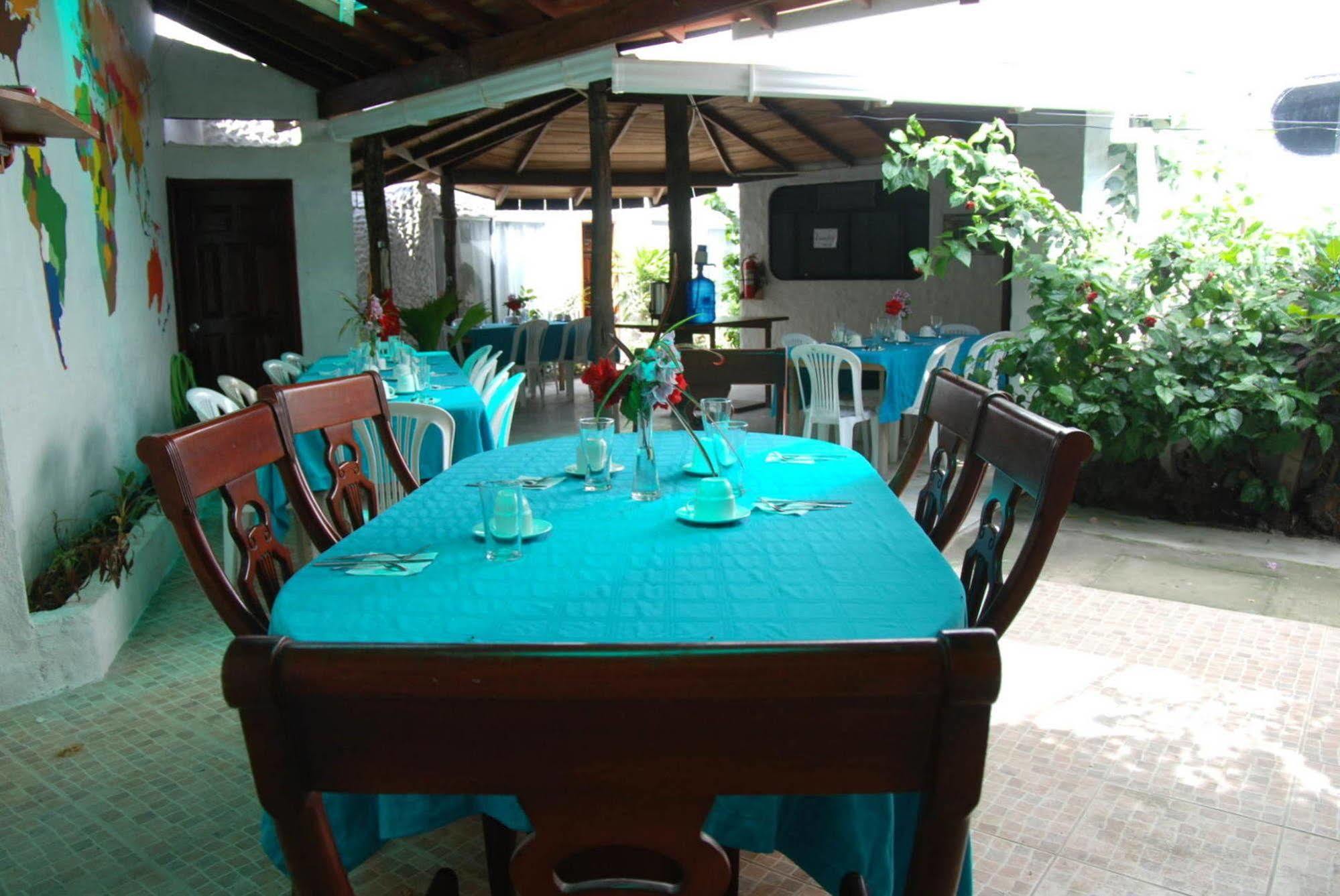 Hotel La Gran Tortuga - ᯤ Starlink Puerto Villamil Buitenkant foto