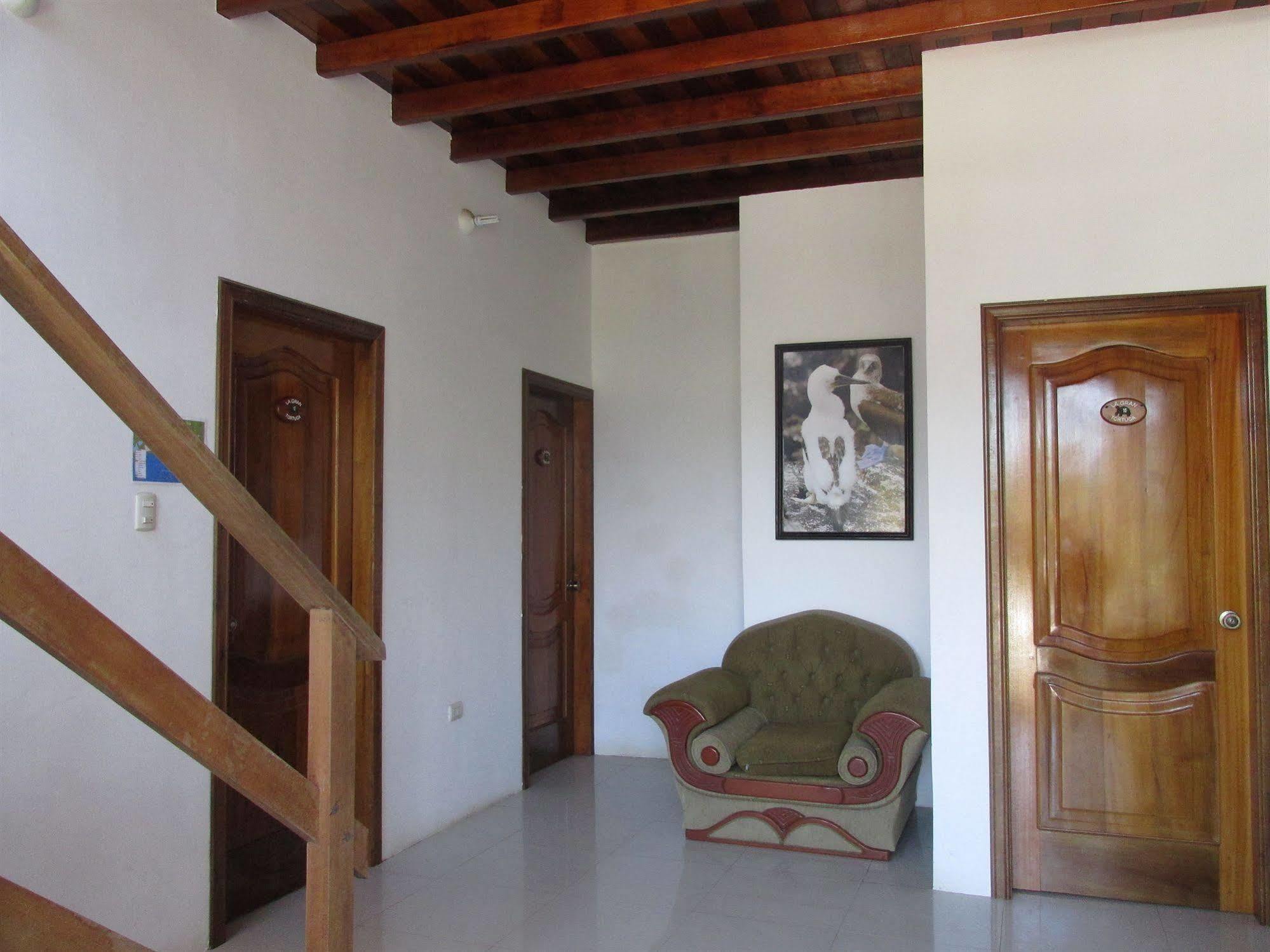 Hotel La Gran Tortuga - ᯤ Starlink Puerto Villamil Buitenkant foto