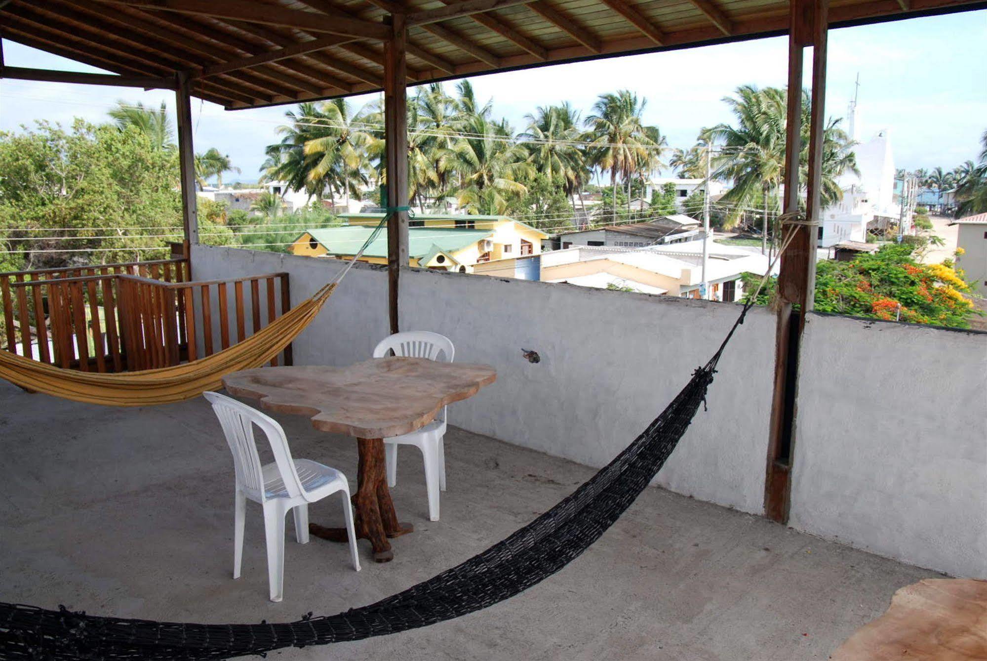 Hotel La Gran Tortuga - ᯤ Starlink Puerto Villamil Buitenkant foto